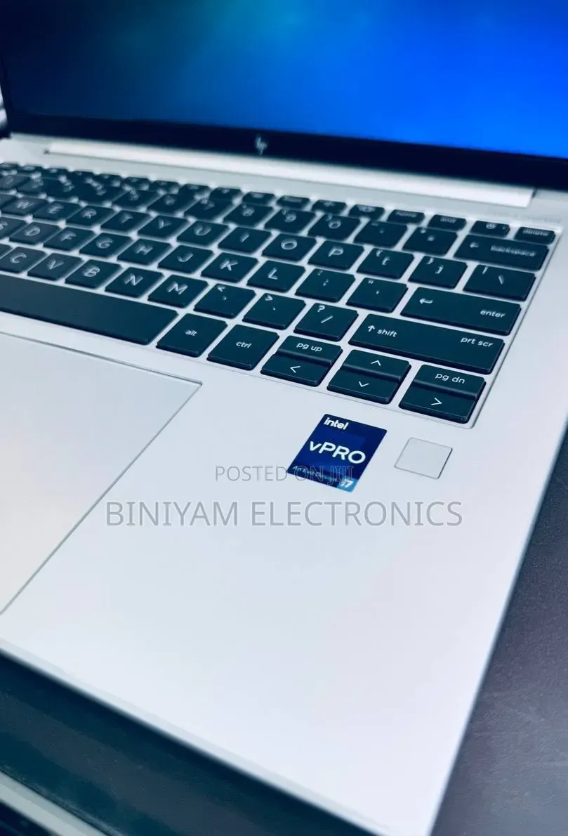 New Laptop HP EliteBook 840 G10 16GB Intel Core i7 SSD 512GB