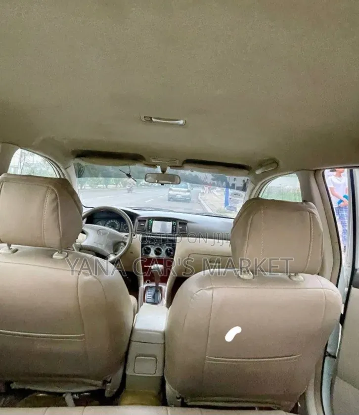 Toyota Corolla 2007 White