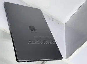 New Laptop Apple MacBook Pro 2021 M1 32GB Apple M1 Pro SSD 512GB