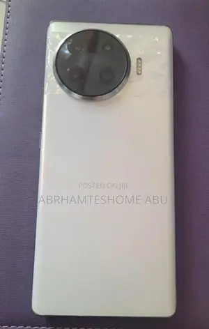 Tecno Spark 20 Pro Plus 256 GB White