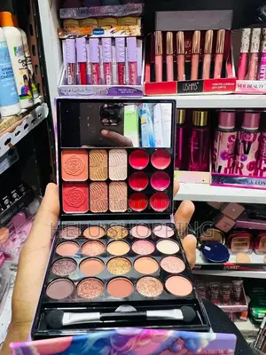 Eyeshadow Face Makeup Palette