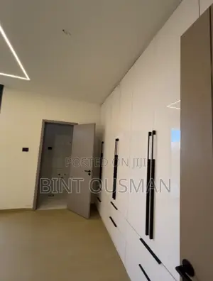 3bdrm Apartment in My Choice, Bole for sale