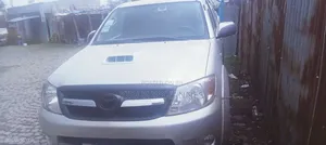 Toyota Hilux 2.5 D-4D Extra Cab 2008 White