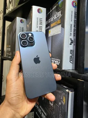 New Apple iPhone 15 Pro Max 256 GB Green