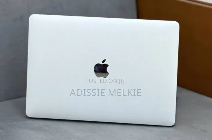 New Laptop Apple MacBook 2015 8GB Intel Core i5 SSD 128GB