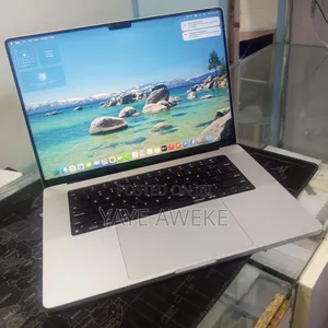 New Laptop Apple MacBook Pro 2021 M1 32GB Apple M1 Pro SSD 512GB