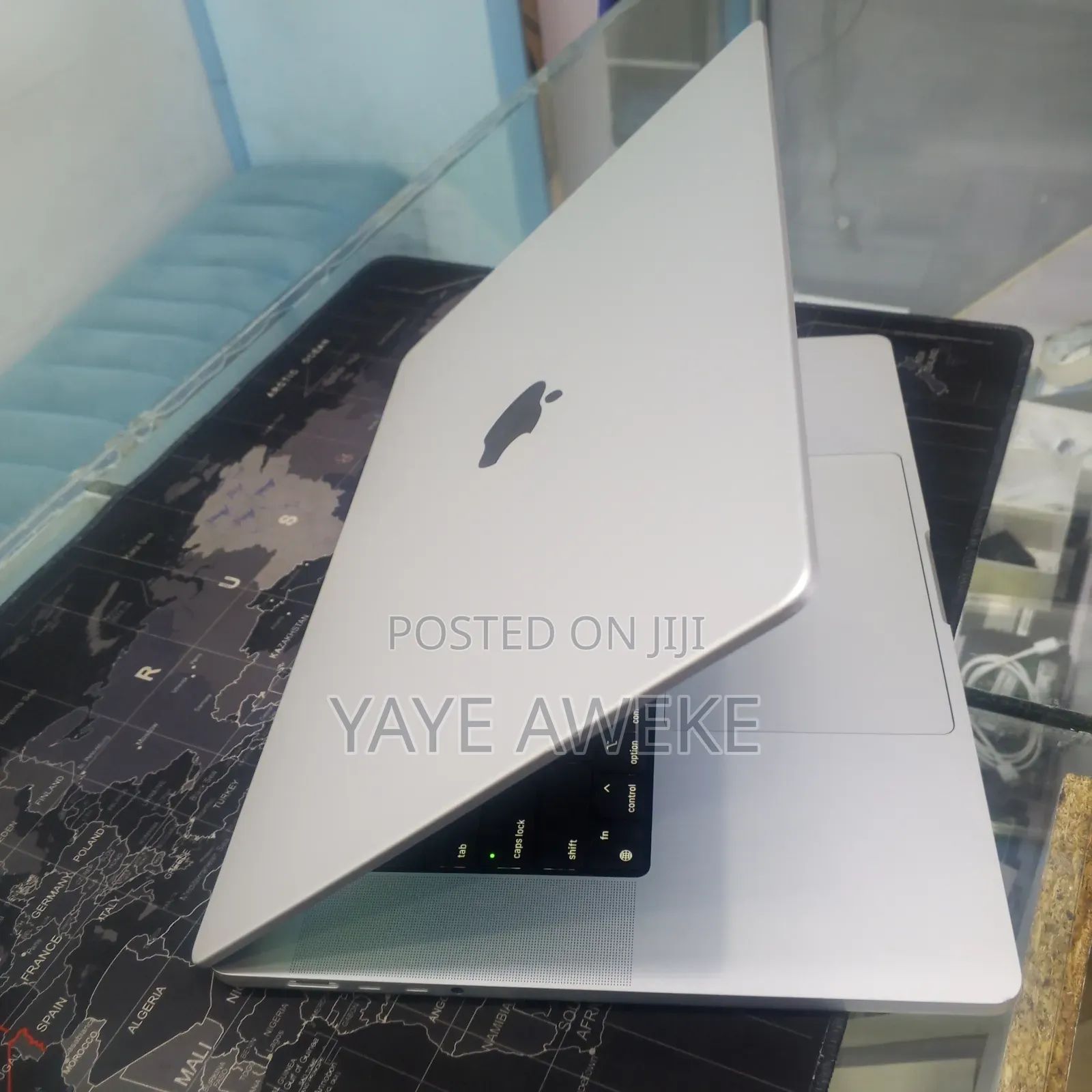 New Laptop Apple MacBook Pro 2021 M1 32GB Apple M1 Pro SSD 512GB
