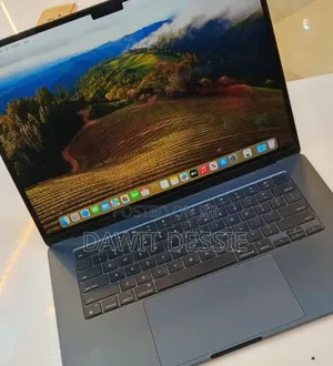 New Laptop Apple MacBook Air 2024 M3 8GB Apple M3 SSD 256GB