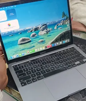 New Laptop Apple MacBook Pro 2022 M2 8GB Apple M2 SSD 512GB