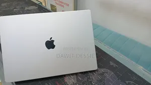 New Laptop Apple MacBook Pro 2021 M1 16GB Apple M1 Pro SSD 512GB