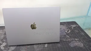 New Laptop Apple MacBook Pro 2021 M1 32GB Apple M1 Pro SSD 512GB