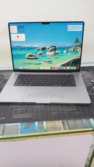 New Laptop Apple MacBook Pro 2021 M1 32GB Apple M1 Pro SSD 512GB