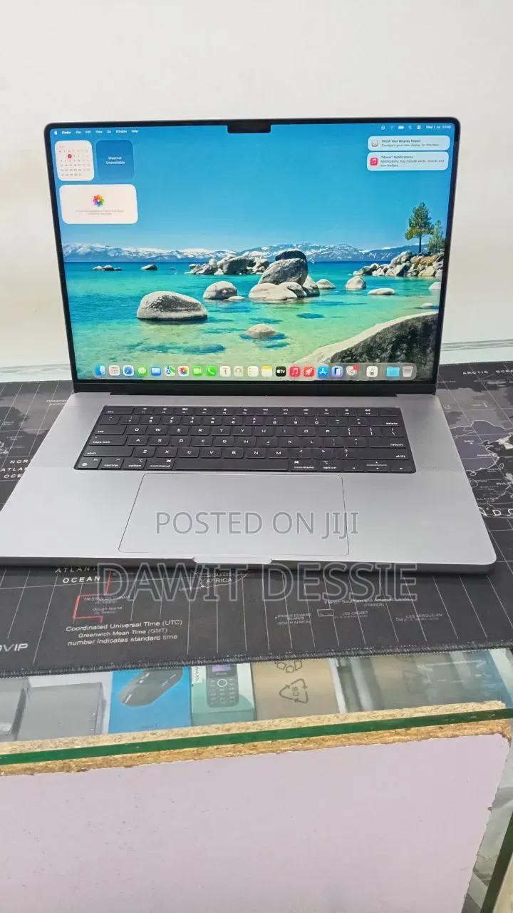 New Laptop Apple MacBook Pro 2021 M1 32GB Apple M1 Pro SSD 512GB