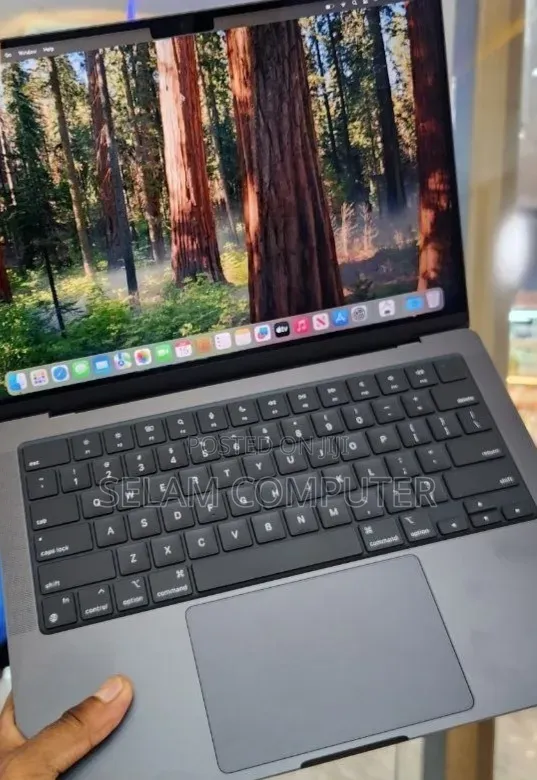New Laptop Apple MacBook Pro 2023 M3 18GB Intel Core M3 SSD 512GB
