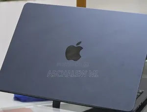 New Laptop Apple MacBook Air 2022 M2 16GB Apple M2 SSD 512GB