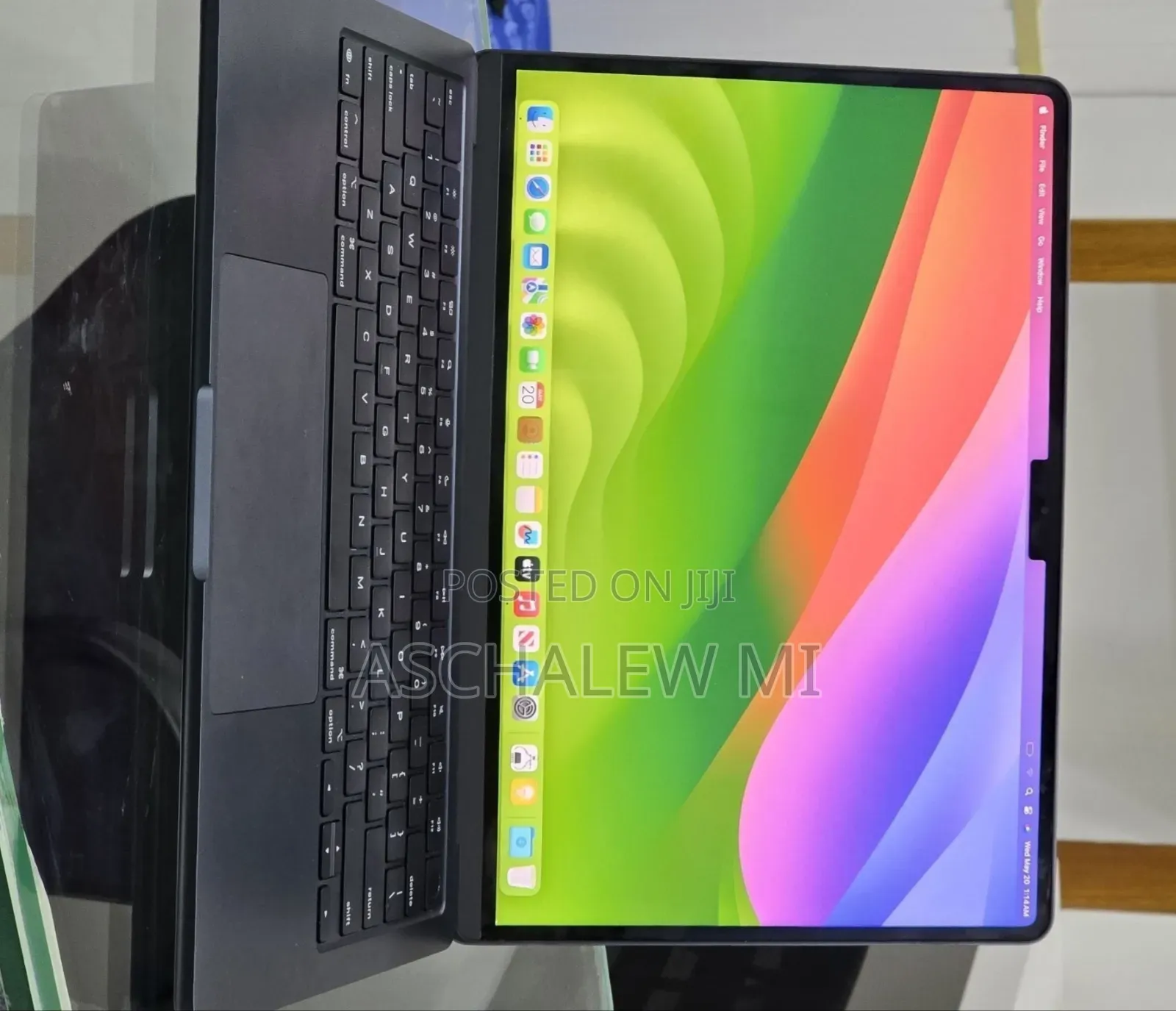 New Laptop Apple MacBook Air 2022 M2 16GB Apple M2 SSD 512GB
