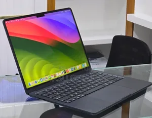 New Laptop Apple MacBook Air 2022 M2 16GB Apple M2 SSD 512GB