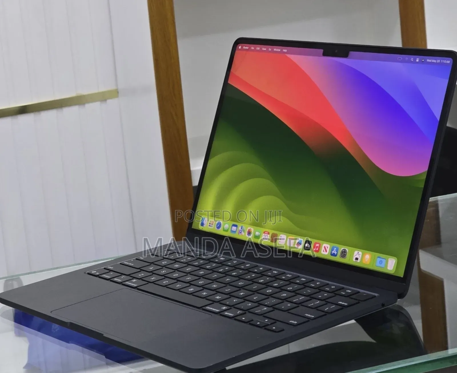New Laptop Apple MacBook Air 2022 M2 16GB Apple M2 SSD 512GB