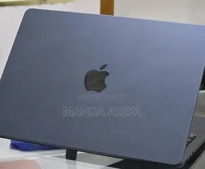 New Laptop Apple MacBook Air 2022 M2 16GB Apple M2 SSD 512GB