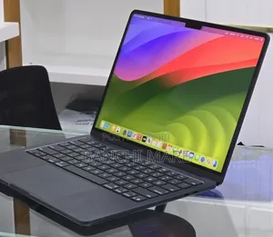 New Laptop Apple MacBook Air 2022 M2 16GB Apple M2 SSD 512GB