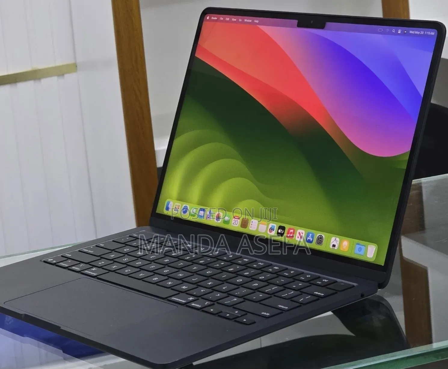 New Laptop Apple MacBook Air 2022 M2 16GB Apple M2 SSD 512GB