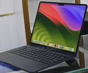 New Laptop Apple MacBook Air 2022 M2 16GB Apple M2 SSD 512GB