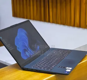 New Laptop Lenovo IdeaPad 520 12GB Intel Core i7 SSD 512GB