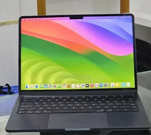 New Laptop Apple MacBook Air 2022 M2 16GB Apple M2 SSD 512GB