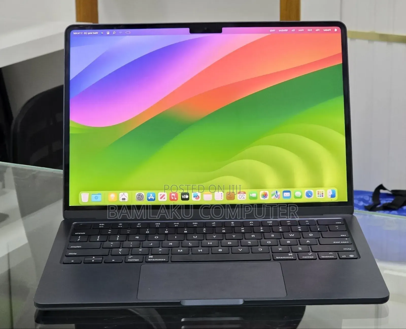 New Laptop Apple MacBook Air 2022 M2 16GB Apple M2 SSD 512GB