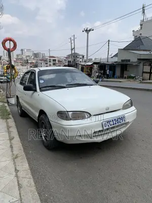Hyundai Accent 1996 White