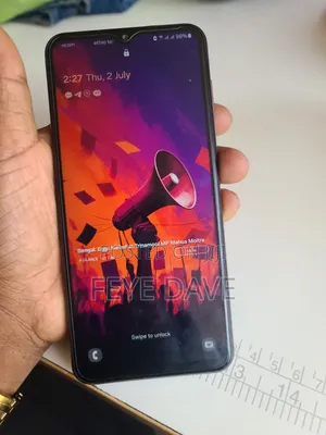 Samsung Galaxy M13 128 GB Purple