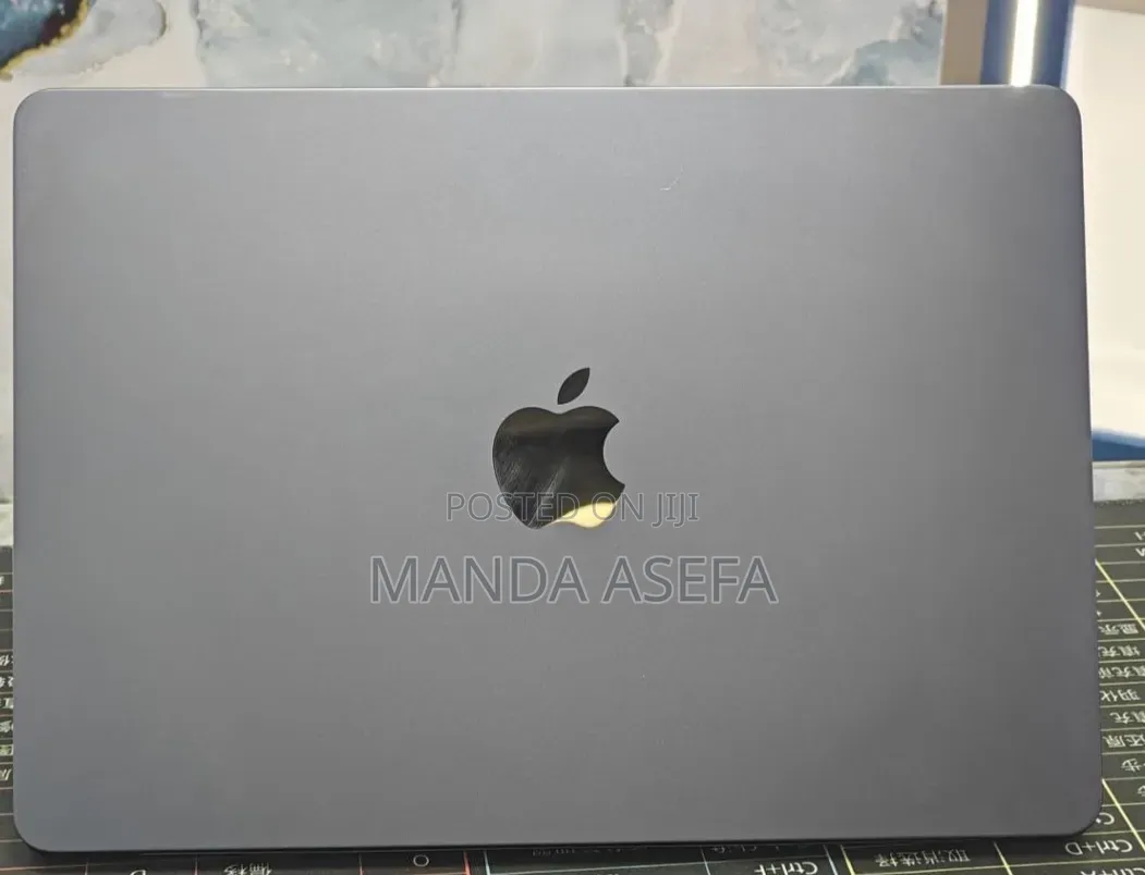 New Laptop Apple MacBook Air 2022 M2 8GB Apple M2 SSD 512GB