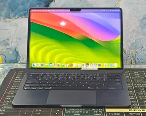 New Laptop Apple MacBook Air 2023 M2 8GB Apple M2 SSD 512GB