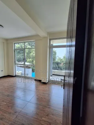 6bdrm House in Bole for rent