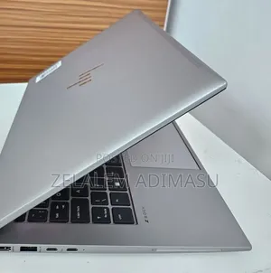 New Laptop HP ZBook Firefly 16 G10 16GB Intel Core i7 SSD 512GB