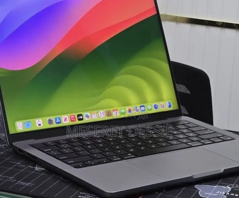 New Laptop Apple MacBook Air 2022 M2 8GB Intel Core M2 SSD 512GB