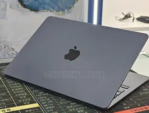 New Laptop Apple MacBook Air 2022 M2 8GB Intel Core M2 SSD 512GB