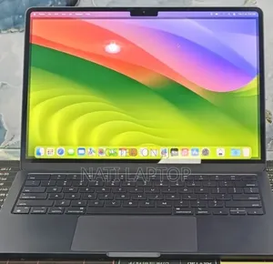 New Laptop Apple MacBook Air 2022 M2 8GB Apple M2 SSD 512GB