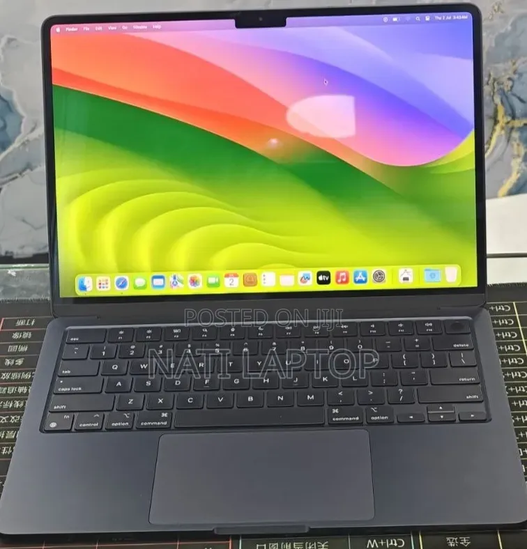 New Laptop Apple MacBook Air 2022 M2 8GB Apple M2 SSD 512GB