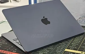New Laptop Apple MacBook Air 2022 M2 8GB Apple M2 SSD 512GB
