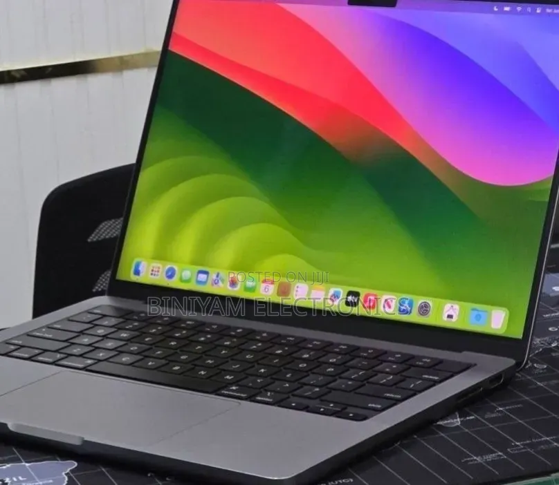 New Laptop Apple MacBook Air 2022 M2 8GB Apple M2 SSD 512GB