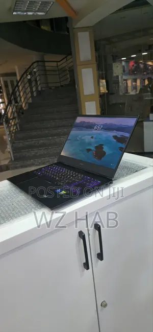 New Laptop HP Omen 16 16GB Intel Core i7 SSD 512GB