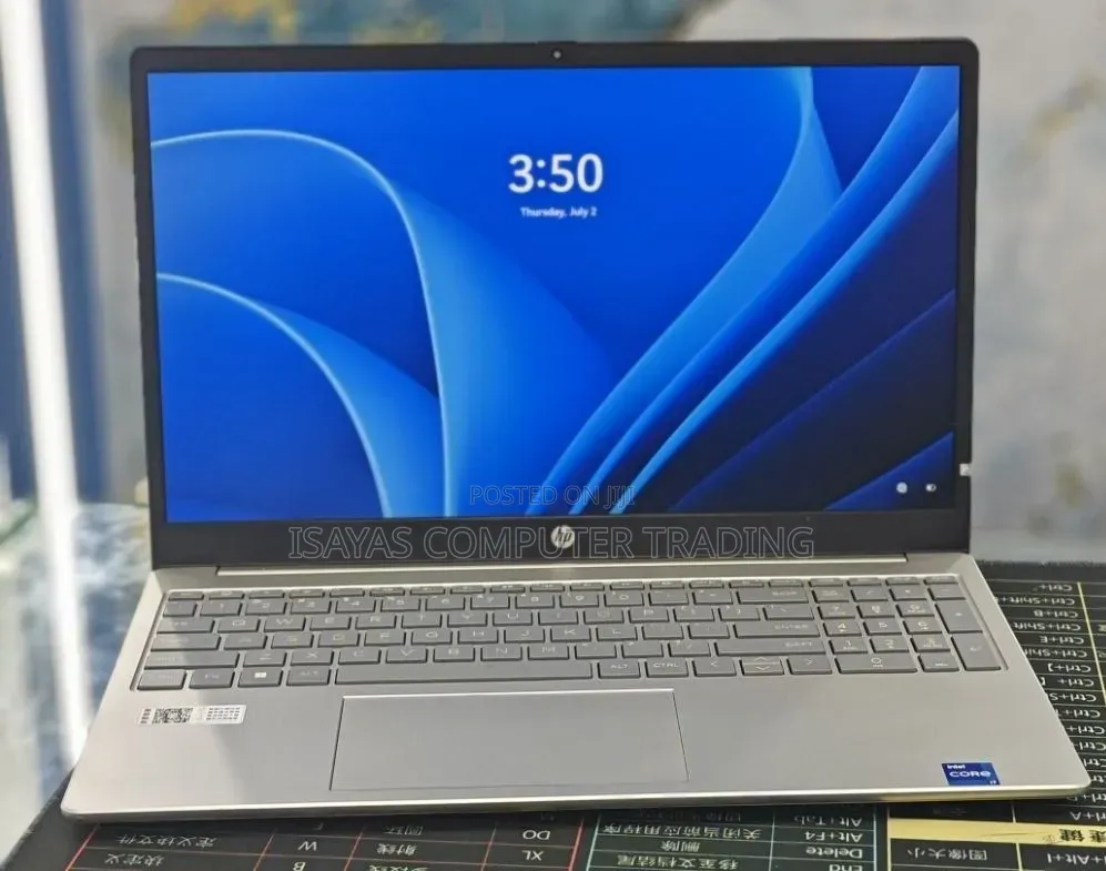 New Laptop HP 14-ep0063 16GB Intel Core i7 SSD 1T