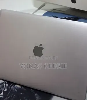 New Laptop Apple MacBook 8GB Intel Core i5 SSD 128GB