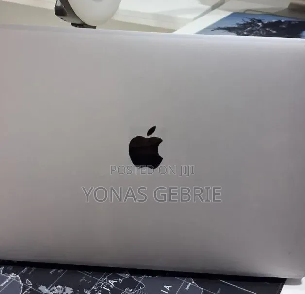 New Laptop Apple MacBook 8GB Intel Core i5 SSD 128GB