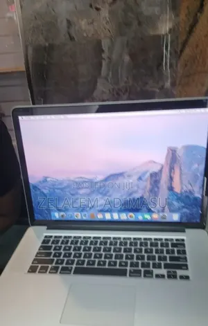 New Laptop Apple MacBook Pro 2015 16GB Intel Core i7 SSD 512GB