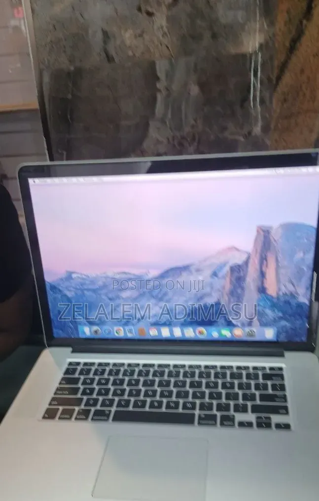 New Laptop Apple MacBook Pro 2015 16GB Intel Core i7 SSD 512GB