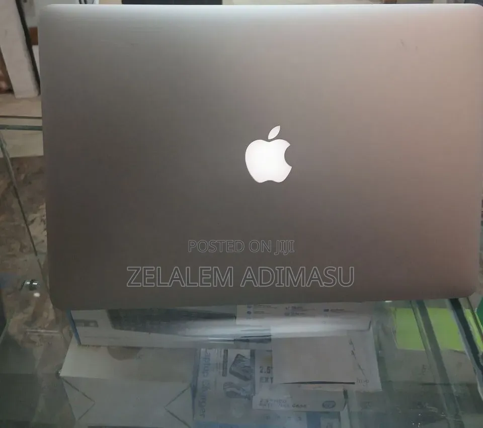 New Laptop Apple MacBook Pro 2015 16GB Intel Core i7 SSD 512GB