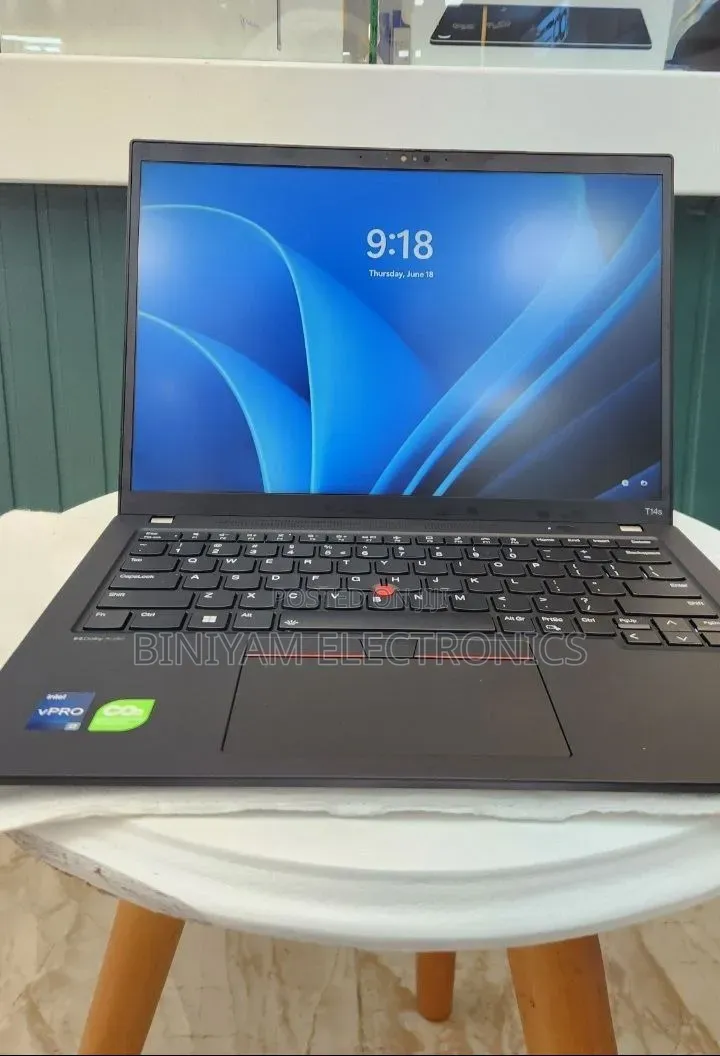 New Laptop Lenovo ThinkPad T14s G4 16GB Intel Core i7 SSD 1T
