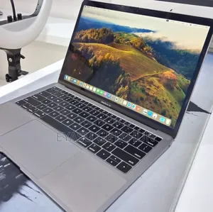 New Laptop Apple MacBook Air 2019 8GB Intel Core i5 SSD 128GB